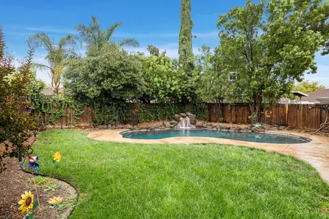 Exterior - 443 Glenbriar Cir, Tracy, CA 95377 photo 15 of 18