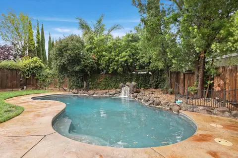 Exterior - 443 Glenbriar Cir, Tracy, CA 95377 photo 12 of 18