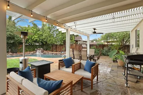 Exterior - 443 Glenbriar Cir, Tracy, CA 95377 photo 10 of 18