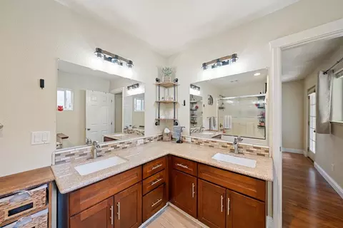 Bath - 1812 Mary Ct, Placerville, CA 95667 photo 2 of 6