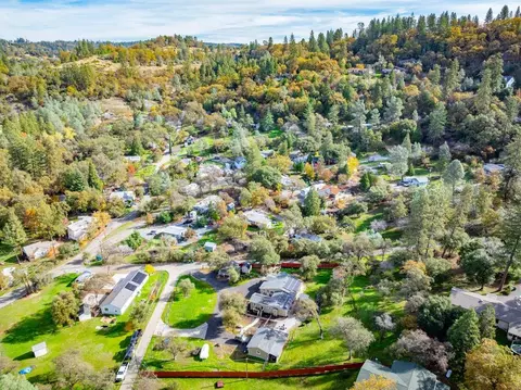 View/Area - 1812 Mary Ct, Placerville, CA 95667 photo 13 of 14