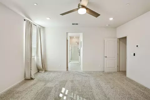 Bedroom - 2004 Ravine Ln, Manteca, CA 95337 photo 4 of 6