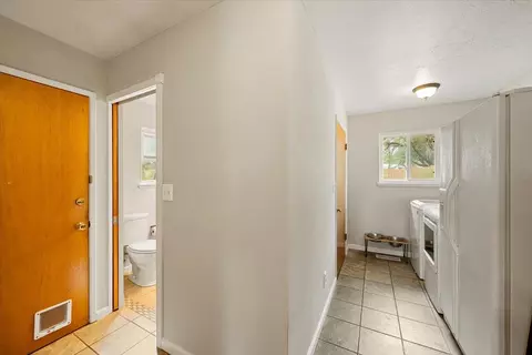 Entry Way - 2540 Muir Ct, Cool, CA 95614 photo 4 of 8