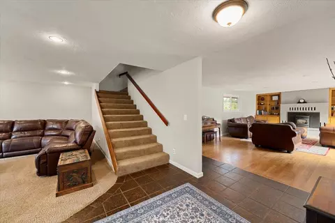 Entry Way - 2540 Muir Ct, Cool, CA 95614 photo 5 of 8
