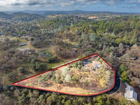 View/Area - 2540 Muir Ct, Cool, CA 95614 photo 3 of 21