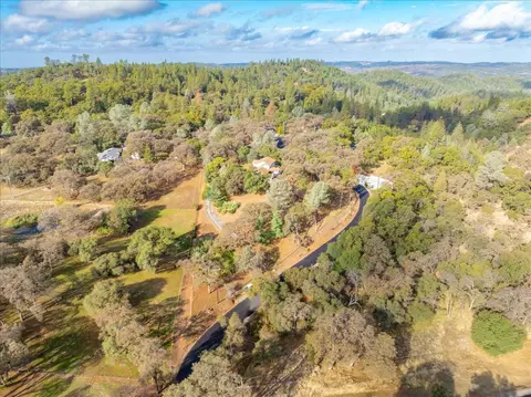 View/Area - 2540 Muir Ct, Cool, CA 95614 photo 1 of 21