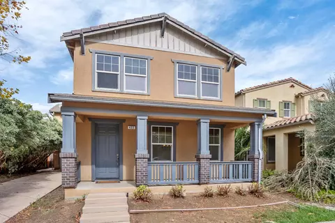 433 W Moraga St, Tracy, CA 95391