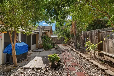 417 Mid Pines Way, Modesto, CA 95354 photo 38