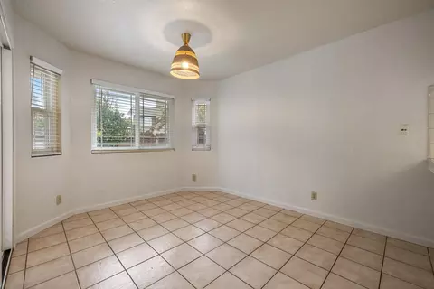 1940 N Berkeley Ave, Turlock, CA 95382 photo 13