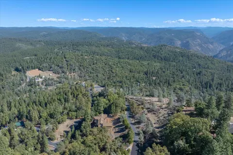 View/Area - 5350 Wylderidge Dr, Murphys, CA 95247 photo 4 of 6