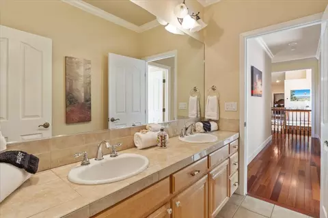 Bath - 5350 Wylderidge Dr, Murphys, CA 95247 photo 5 of 7