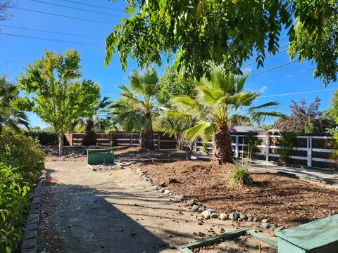 Exterior - 151 W Delano St, Elverta, CA 95626 photo 22 of 33