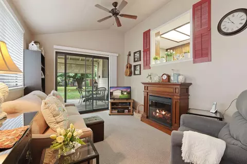 Living - 1623 Sutter Ln, Lodi, CA 95240 photo 5 of 6