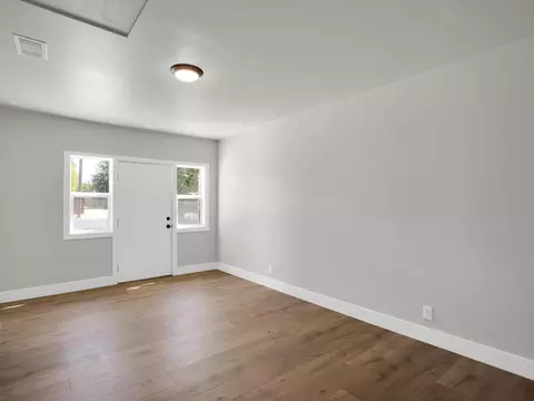 211 Phoenix Ave, Modesto, CA 95354 photo 9