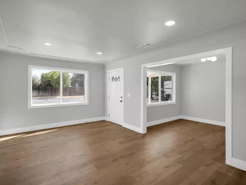 211 Phoenix Ave, Modesto, CA 95354 photo 4
