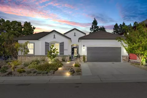 3832 Gibbons Pkwy, Carmichael, CA 95608