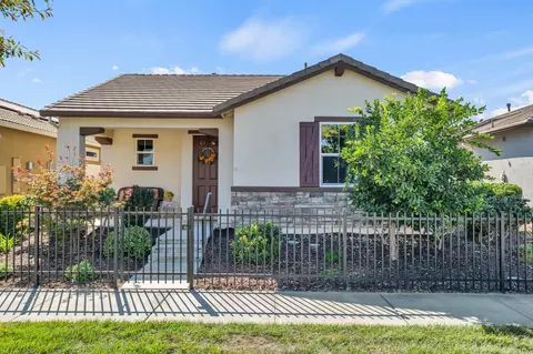 3948 Hovnanian Dr, Sacramento, CA 95834