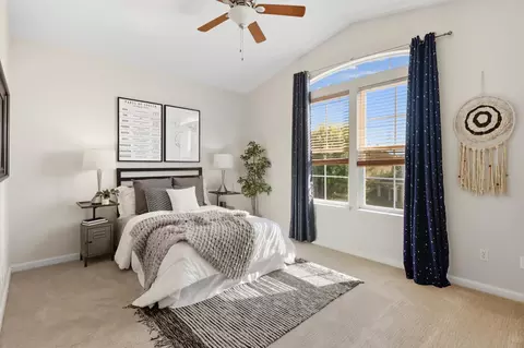 Bedroom - 1527 Rio Grande St, Davis, CA 95616 photo 5 of 7