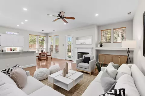 Living - 1527 Rio Grande St, Davis, CA 95616 photo 5 of 6