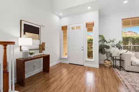 Entry Way - 1527 Rio Grande St, Davis, CA 95616 photo 4 of 9