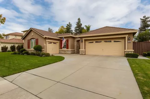 1763 W 4th St, Ripon, CA 95366 photo 2
