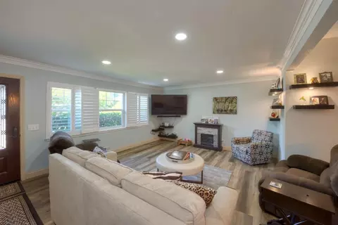 840 Madrone Ln, Patterson, CA 95363 photo 6