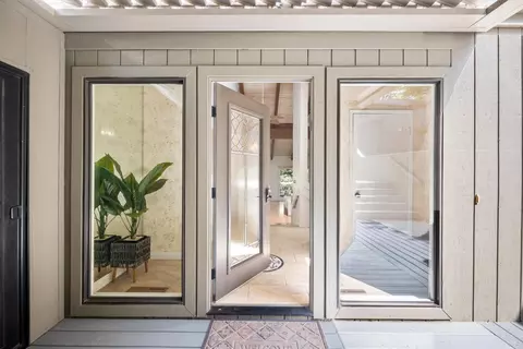 Entry Way - 76 Riverknoll Pl, Carmichael, CA 95608 photo 3 of 13