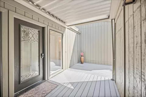 Entry Way - 76 Riverknoll Pl, Carmichael, CA 95608 photo 2 of 13