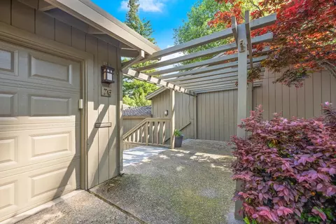 Exterior - 76 Riverknoll Pl, Carmichael, CA 95608 photo 14 of 14