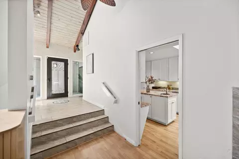 Entry Way - 76 Riverknoll Pl, Carmichael, CA 95608 photo 5 of 13