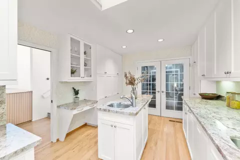 Kitchen - 76 Riverknoll Pl, Carmichael, CA 95608 photo 1 of 5