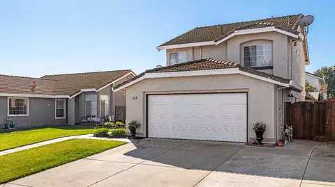34 James Ct, Tracy, CA 95376 photo 4