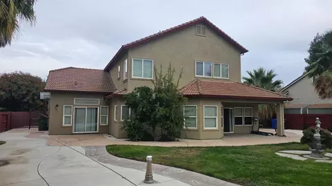 Exterior - 3703 Brookstone Dr, Turlock, CA 95382 photo 4 of 12