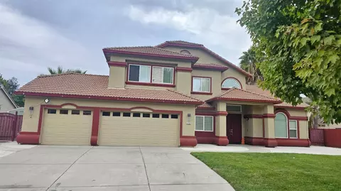 Exterior - 3703 Brookstone Dr, Turlock, CA 95382 photo 2 of 12