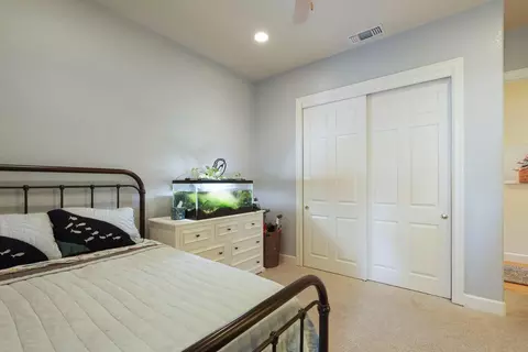 Bedroom - 8336 Park Pl, Tracy, CA 95304 photo 8 of 9