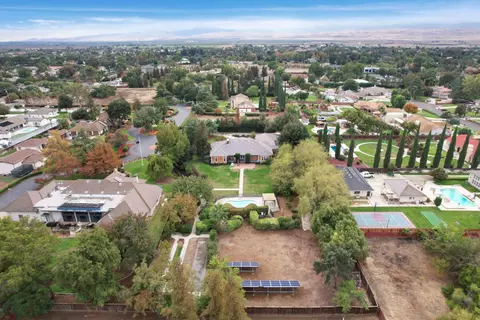 View/Area - 8336 Park Pl, Tracy, CA 95304 photo 6 of 20