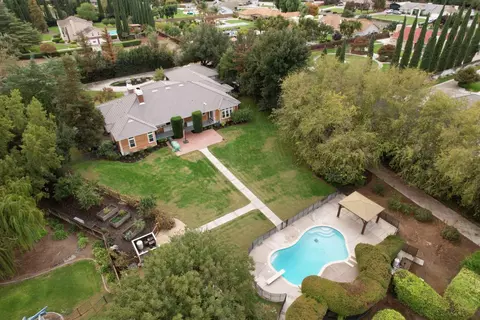 View/Area - 8336 Park Pl, Tracy, CA 95304 photo 9 of 20