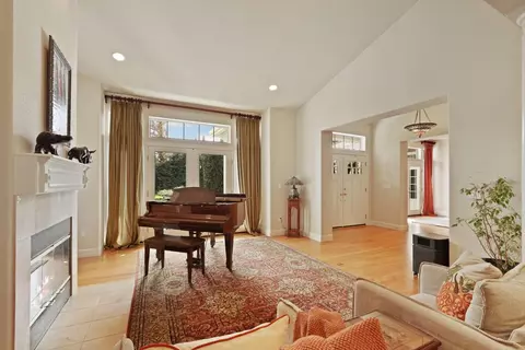 Living - 8336 Park Pl, Tracy, CA 95304 photo 2 of 5