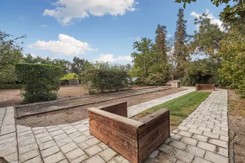 Exterior - 8336 Park Pl, Tracy, CA 95304 photo 15 of 23