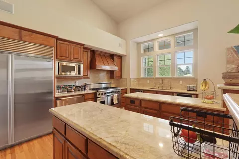 Kitchen - 8336 Park Pl, Tracy, CA 95304 photo 6 of 6