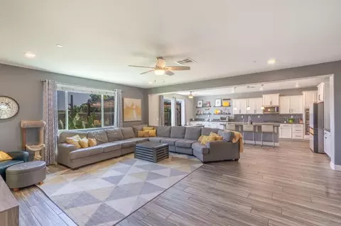 1016 Lavender St, Manteca, CA 95337 photo 7