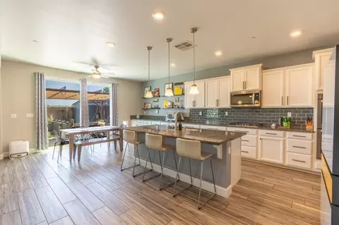 1016 Lavender St, Manteca, CA 95337 photo 9