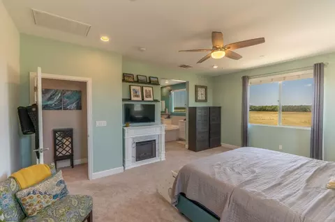 1016 Lavender St, Manteca, CA 95337 photo 32
