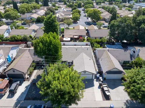 216 N Mcclure Rd, Modesto, CA 95357 photo 43