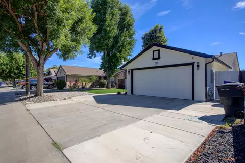 216 N Mcclure Rd, Modesto, CA 95357 photo 3