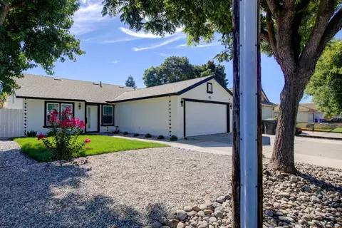 216 N Mcclure Rd, Modesto, CA 95357 photo 2