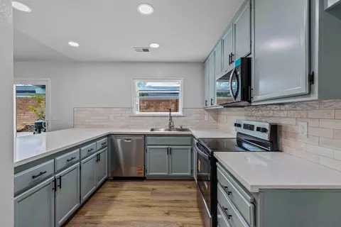 Kitchen - 5005 Durley Dr, Salida, CA 95368 photo 1 of 2