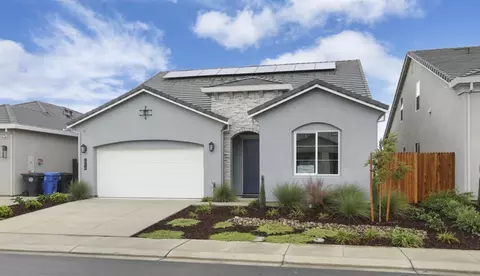 2214 Paramount Ln, Manteca, CA 95337 photo 1