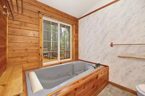 Bath - 700 Lovers Leap Rd, Alta, CA 95701 photo 2 of 4