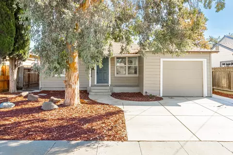 Exterior - 1930 Wall St, Tracy, CA 95376 photo 1 of 7